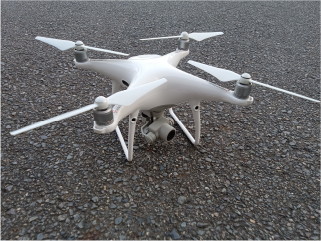 測量用ドローン 型番：PHANTOM4 PRO