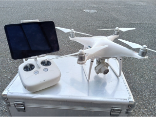 測量用ドローン 型番：PHANTOM4 PRO